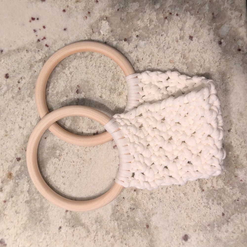 Handmade Elegant White Kitchen Towel Holder with Wooden Ring